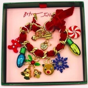 BETSEY JOHNSON Christmas Holiday Santa Baby Gold & Ribbon Charm Bracelet NEW NWT